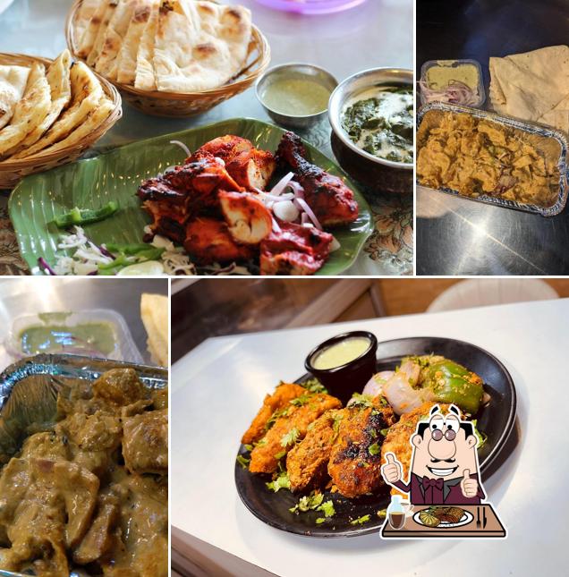 Try out meat dishes at Ustad Ji Malai Chaap wale Ashok Nagar