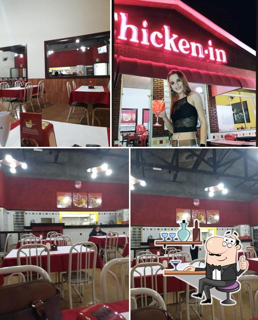 Veja imagens do interior do Chicken in