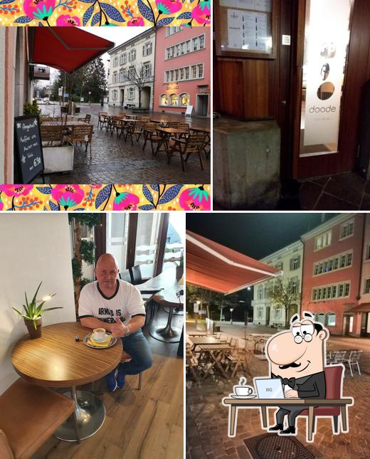 Gli interni di Doode Coffee World