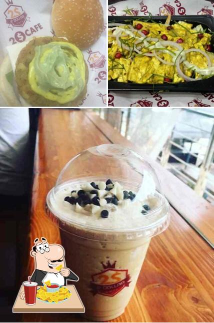 Nachos at 2 Dollar Cafe