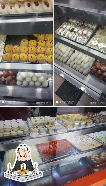Food at Jay Jagdambe Sweets And Chat Corner