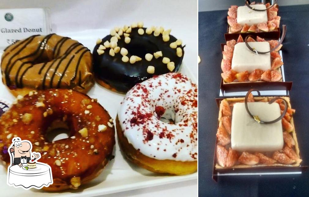 La Creme Bakery Cafe offers a range of desserts