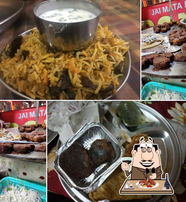 Try out meat meals at Narayan Veg