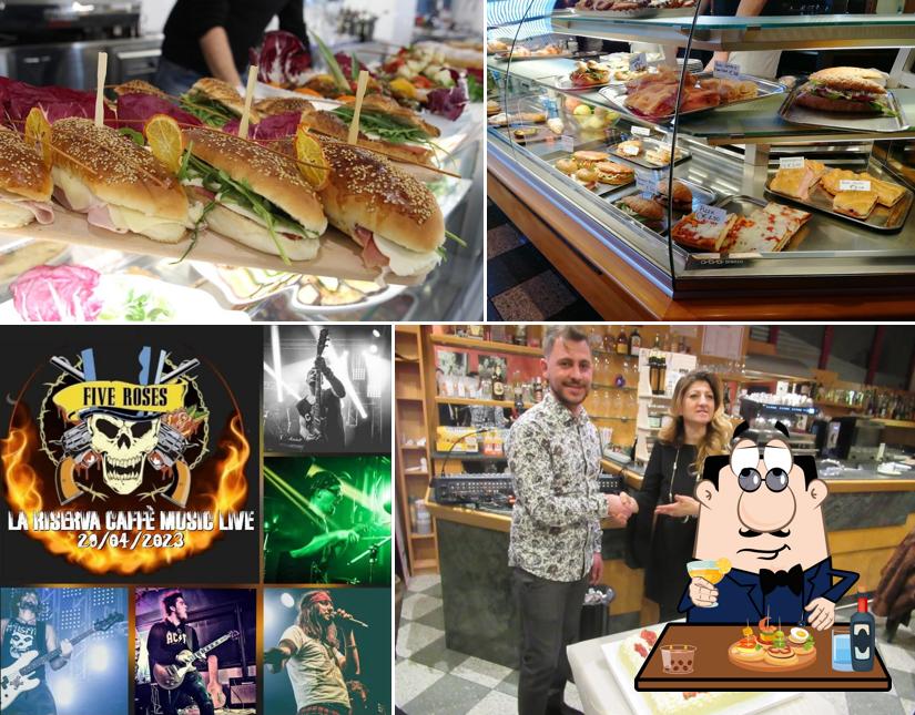Ordina un panino a La Riserva Caffè - Drink & Food