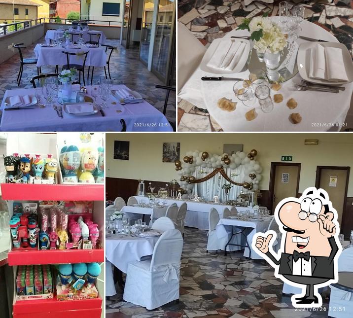 Siediti a un tavolo di Caffe' Micky Di M.& G. Sas Di Augurio E C