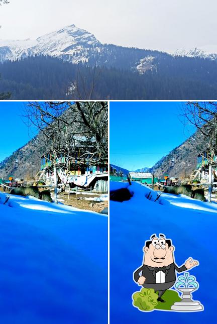 The exterior of Moonlight Homestay and Cafe