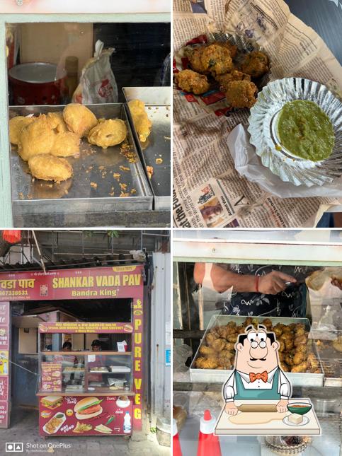 Samosa at SHANKAR VADA PAV Now BANDRA KING