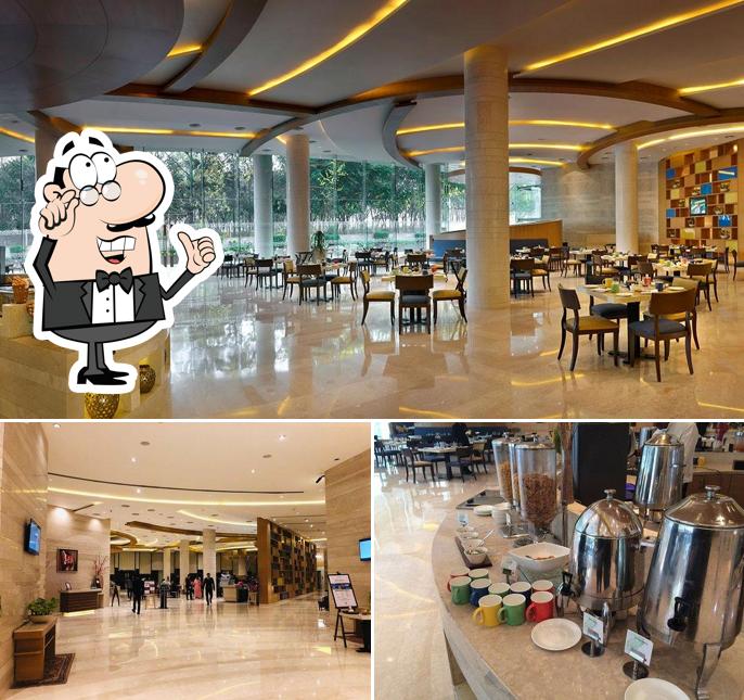 Check out how 24/7 Restaurant looks inside