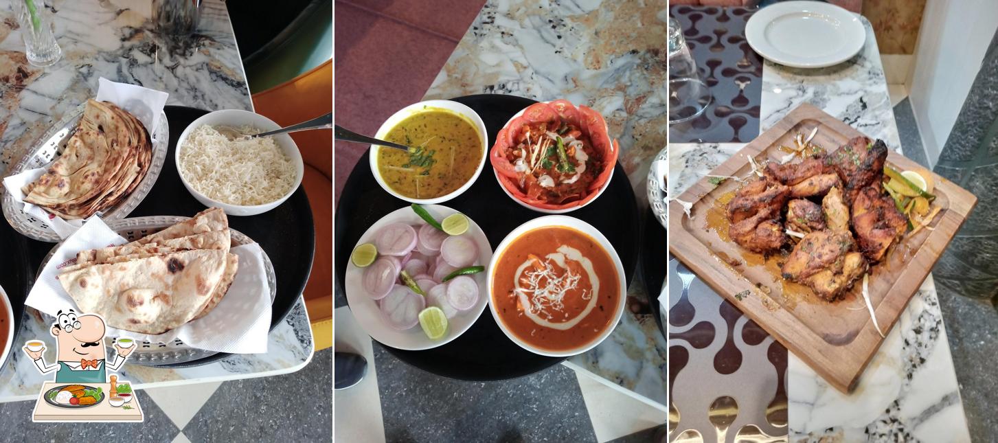 Food at MOTI MAHAL DELUX