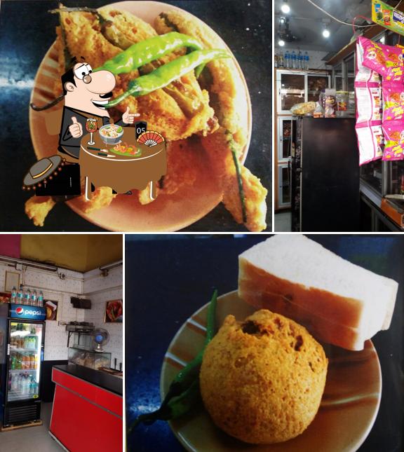 Food at Breakfast Vada Centre