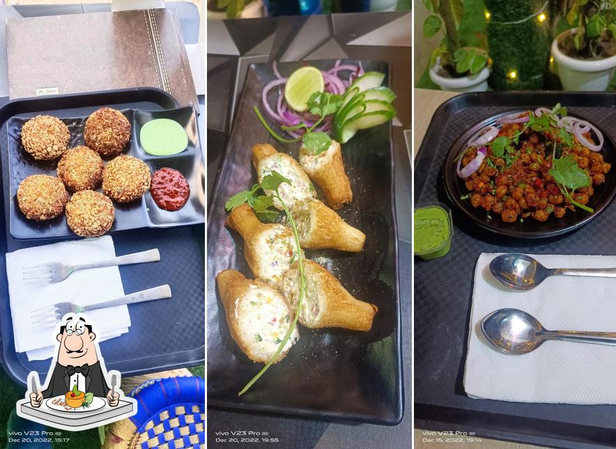 Food at KHATIRDARI cafe
