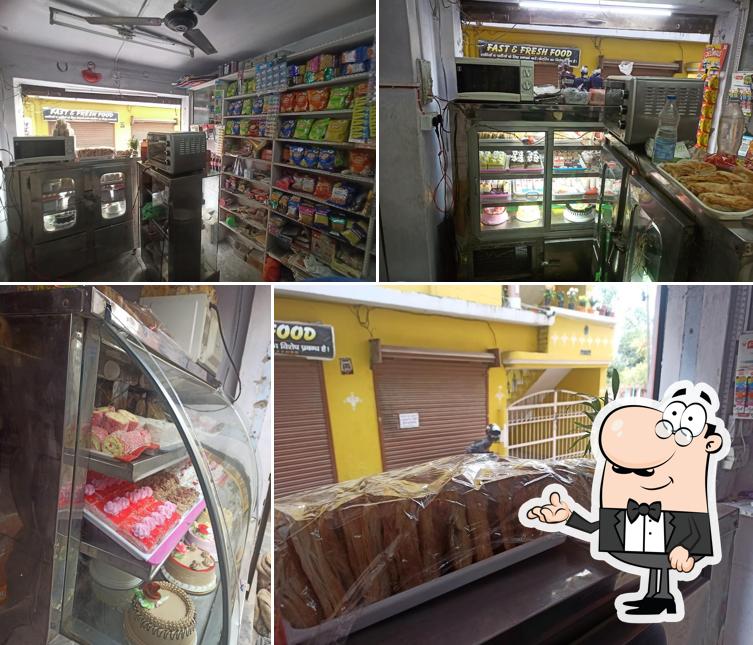 The interior of Nishu Beakr's nahan