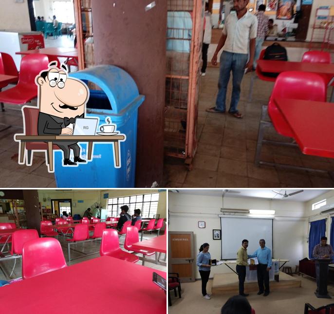 Take a seat at one of the tables at Sant Gadge Baba Amravati University Canteen