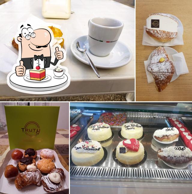 Truth serve un'ampia selezione di dessert