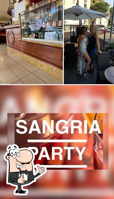 Vedi la foto di Bar