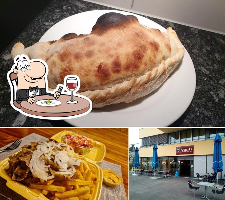 Tra le diverse cose da Avanti Bistro, Café, Bar si possono trovare la cibo e interni