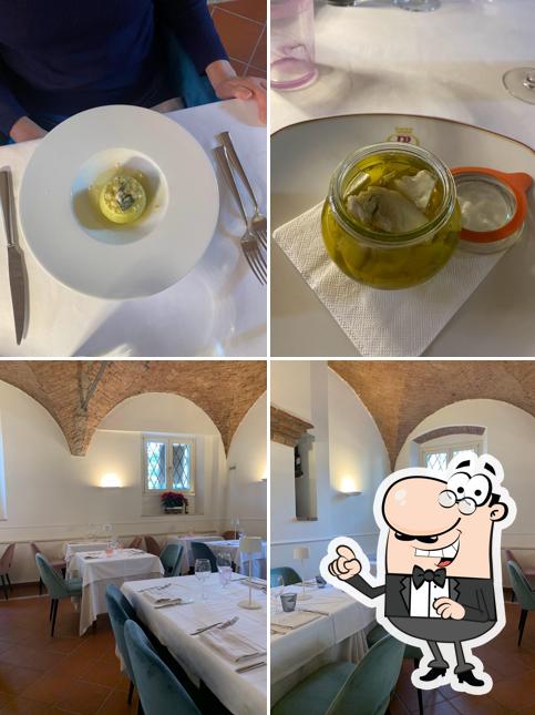 La interni e cibo del ristorante