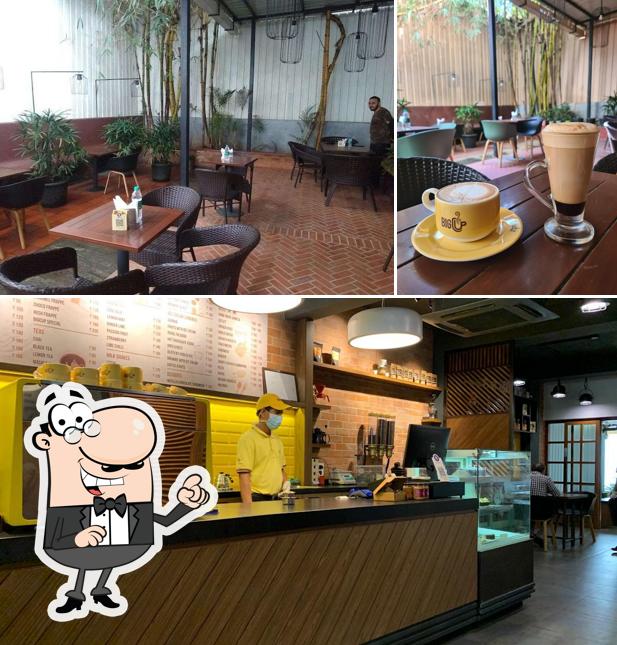 Check out how Big Cup Café Bangalore looks inside