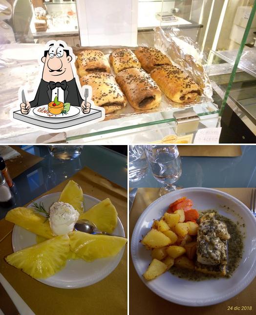 Platti al Bar Ristorante Del Pozzo