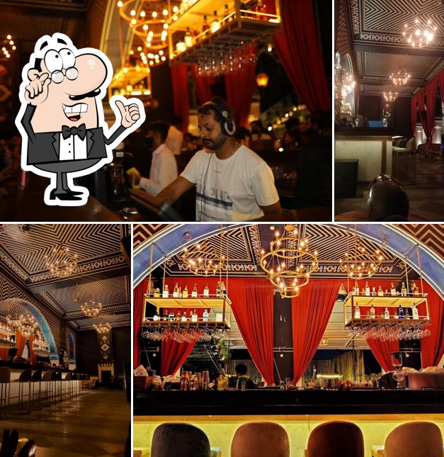 Check out how Two Knights looks inside