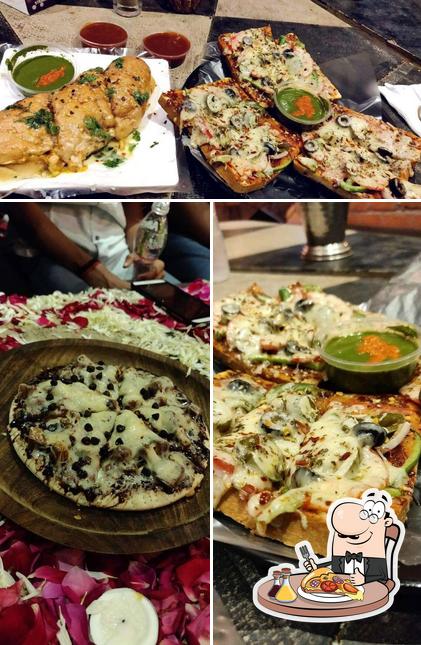 Try out pizza at Cafe Appetito Manjalpur
