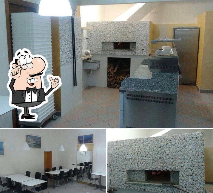 Tra le varie cose da Pizzeria La Costiera si possono trovare la interni e esterno