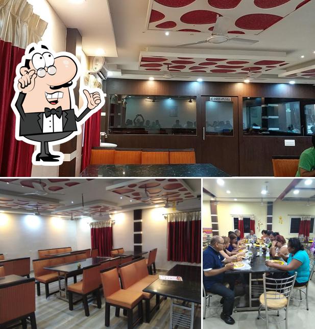 Check out how HOTEL MARY QUEEN looks inside