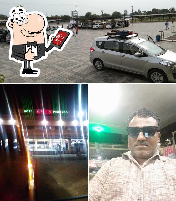 Here's an image of Hotel Gujrat khichadiwala