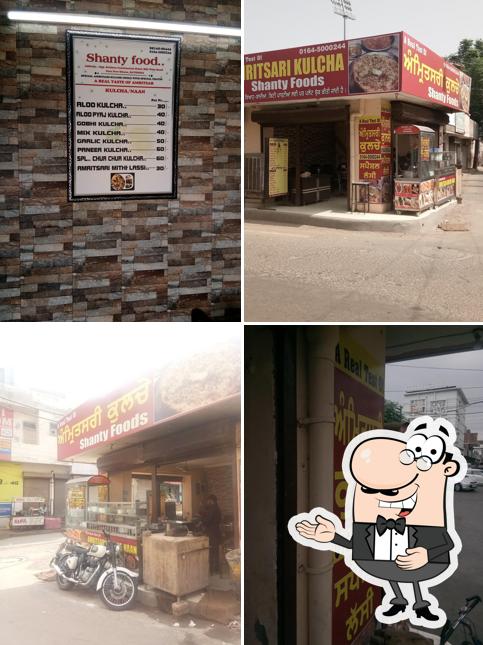 Here's an image of Sardar Ji Amritsari Kulcha