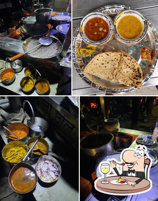 Food at Choubay ji ka Dhaba (Restaurant)
