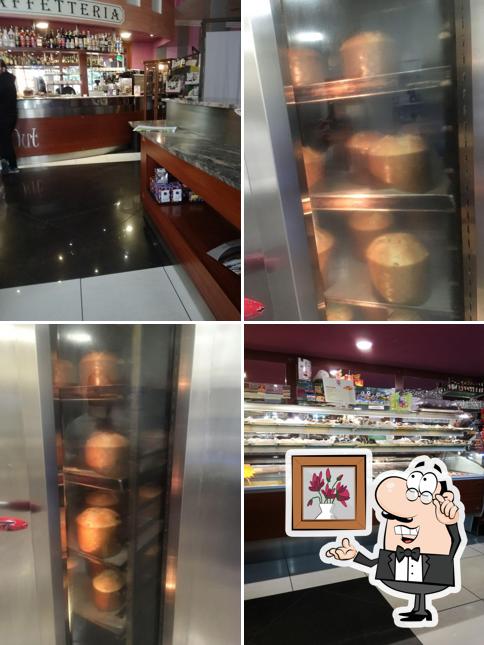 Gli interni di In & Out Pizzeria E Pasticceria