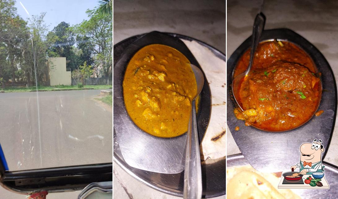 Chicken curry at Akram Canteen (LLR Hall)