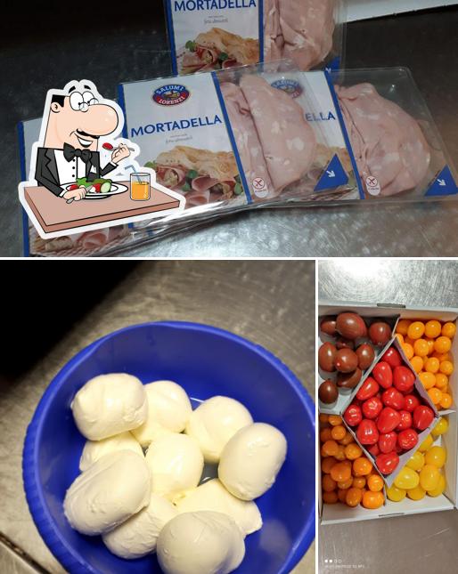 Platti al Pizzeria LACALAMITA#fornoalegna