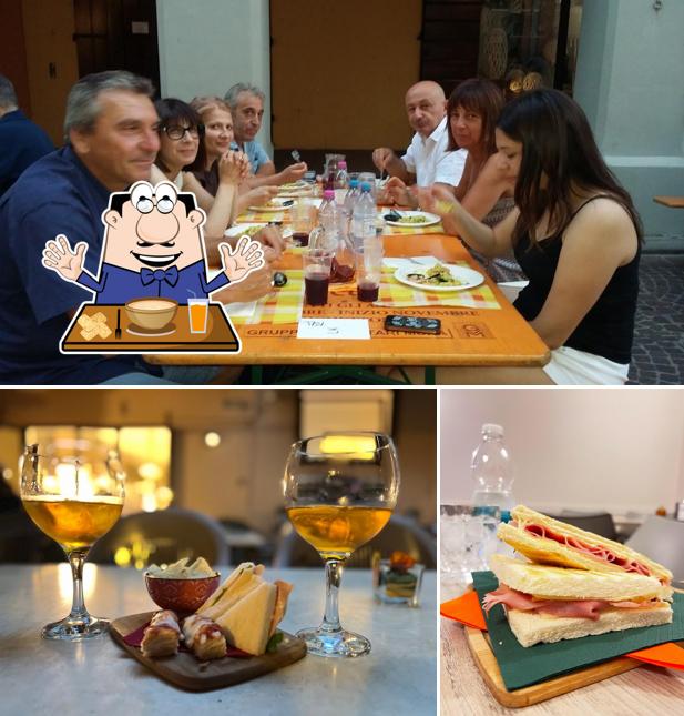La immagine della cibo e interni di Bar Centrale