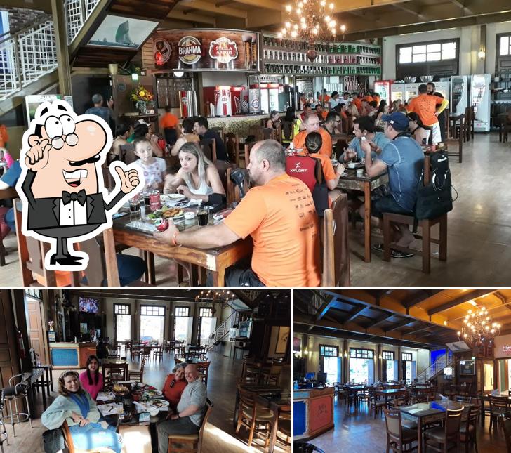 Veja imagens do interior do O Itiberê Restaurante