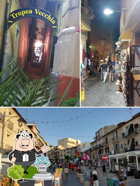 Goditi la vista dall'area esterna di Ristorante Rem Tropea Vecchia