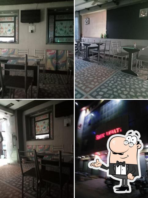 The interior of Shekhawati Hotel & Bar