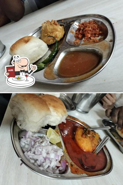 Food at Gurav hotel