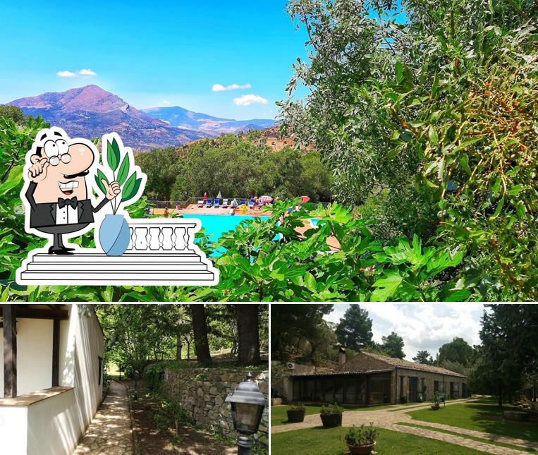 Puoi goderti l'aria fresca da seduto all'esterno di Agriturismo L'Antico Casale