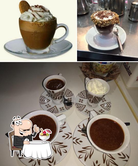 Cafe Calembour propone un'ampia varietà di dolci