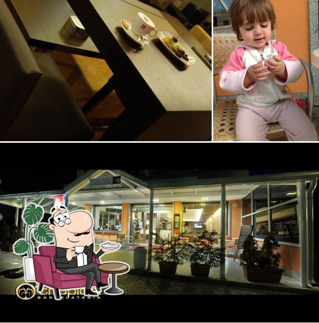 La immagine della interni e esterno di Tropical bar gelateria - Ciocomiti Point