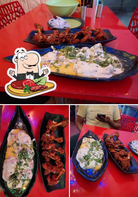 Order meat dishes at AL BROASTER KING