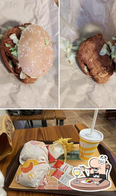 Check out the photo showing food and beverage at McDonald's Mumbai Airport T1 Departure