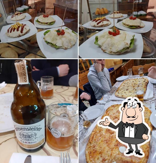 Tra le diverse cose da Pizzeria La Pignara si possono trovare la interni e bevanda