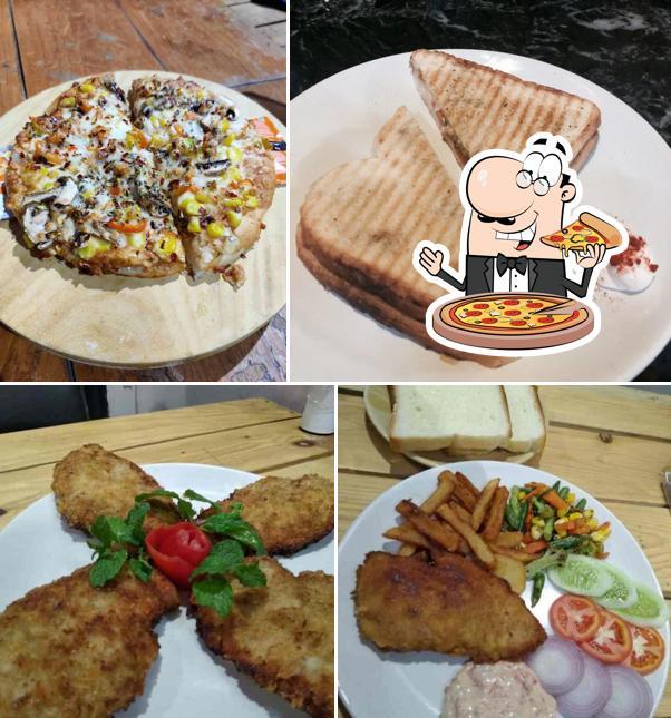 Order pizza at Cafe Pune