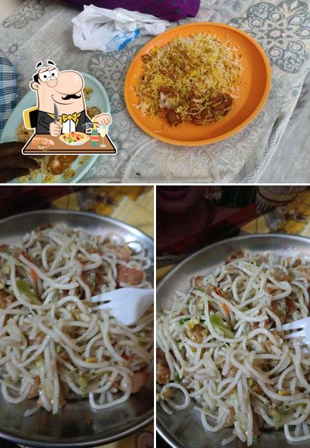 Pad thai at AL - Rahim Rumali Roti & Street Food