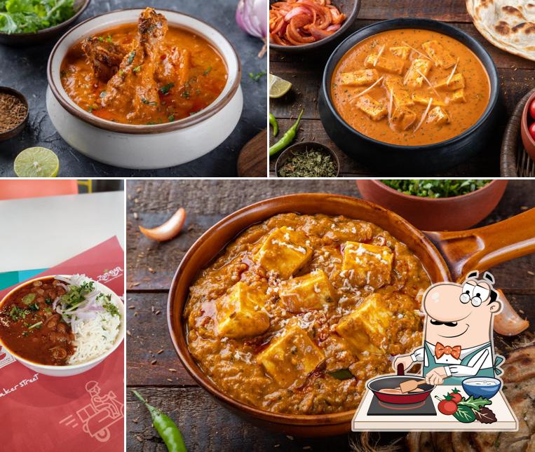 Chicken curry at Street Foods By Punjab Grill Anna Nagar West