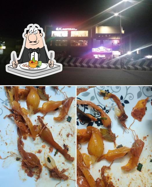 Food at Hotel Arya Bhavan