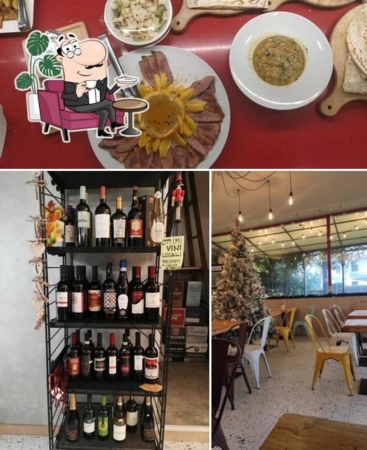 Tra le varie cose da Piadineria Amarcord... si possono trovare la interni e cibo