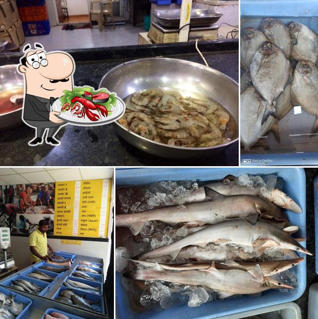 Try out seafood at Janani Fish Market